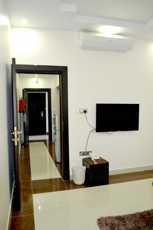 الخربوش للشقق المخدومة Hafar Al-Batin ภายนอก รูปภาพ