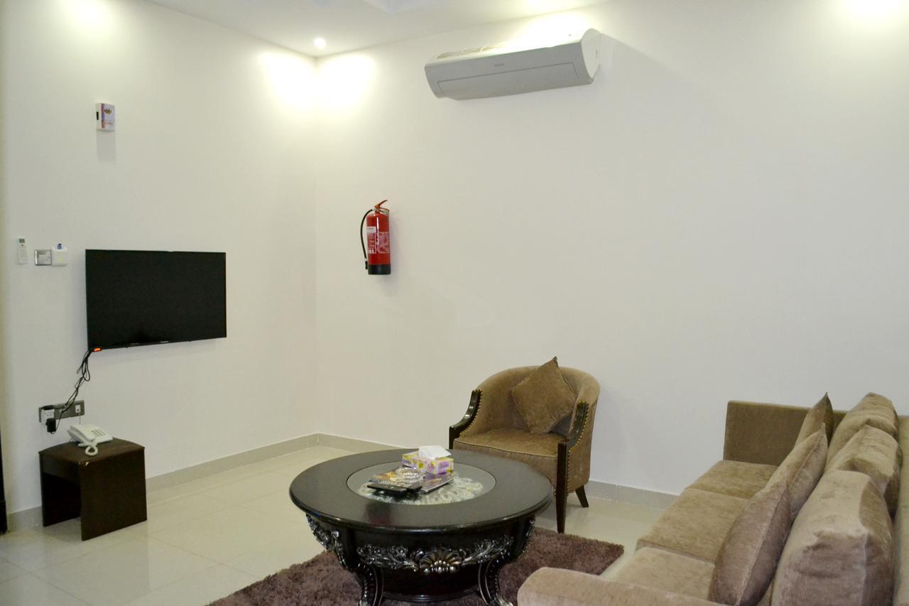 الخربوش للشقق المخدومة Hafar Al-Batin ภายนอก รูปภาพ