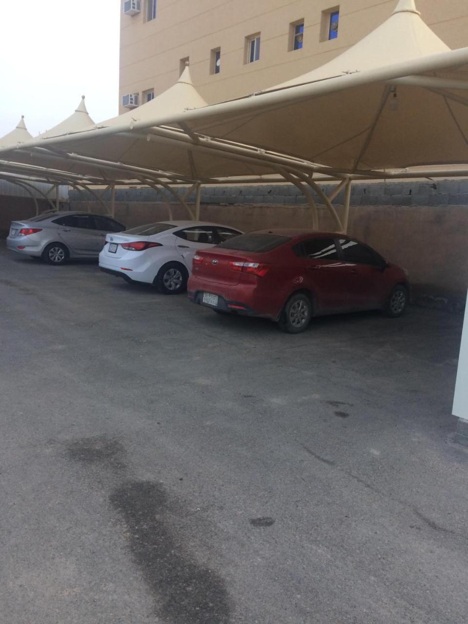 الخربوش للشقق المخدومة Hafar Al-Batin ภายนอก รูปภาพ